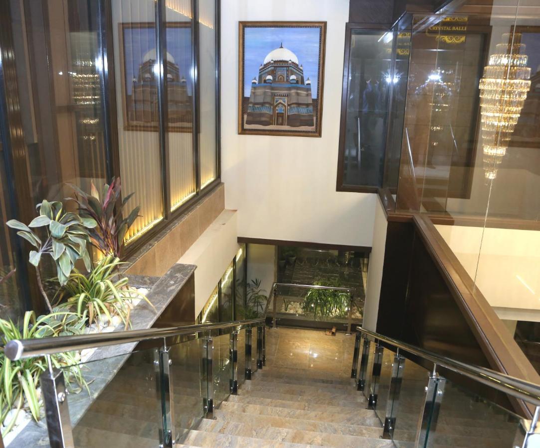 Faletti'S Grand Hotel Мултан Екстериор снимка