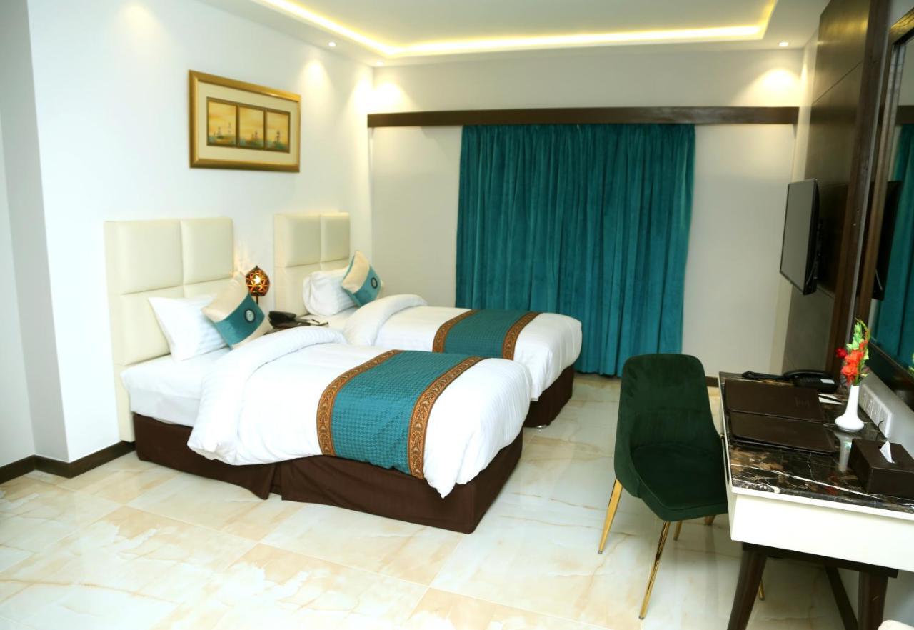 Faletti'S Grand Hotel Мултан Екстериор снимка