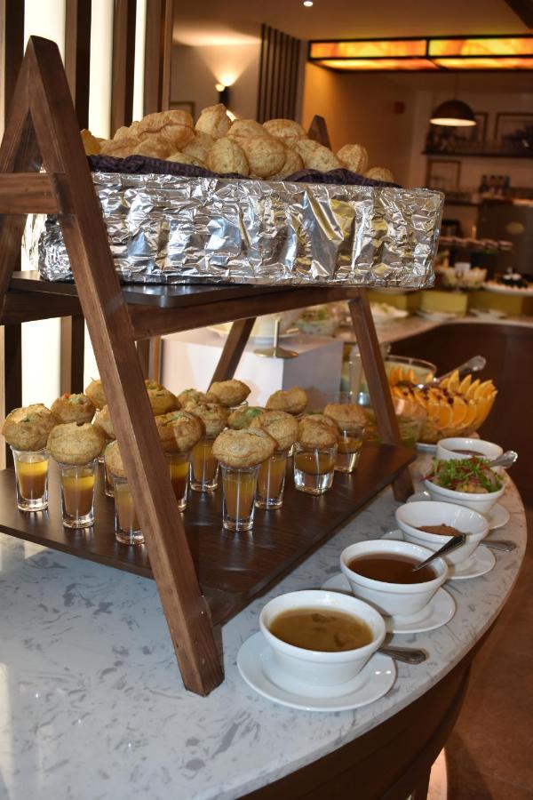 Faletti'S Grand Hotel Мултан Екстериор снимка